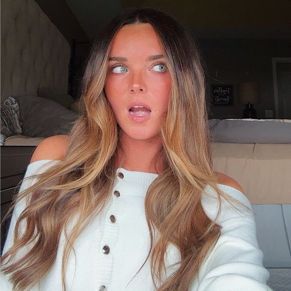 allysonslama18